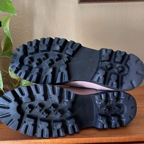 J Crew Gwen lug sole Chelsea boots - Picture 6 of 8